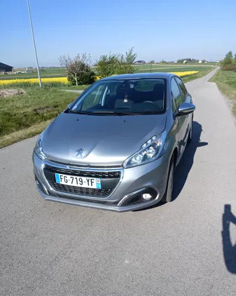 lubelskie Peugeot 208 cena 29500 przebieg: 40000, rok produkcji 2019 z Skaryszew